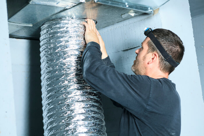 3 Signs You Need to Schedule an Air Duct Repair